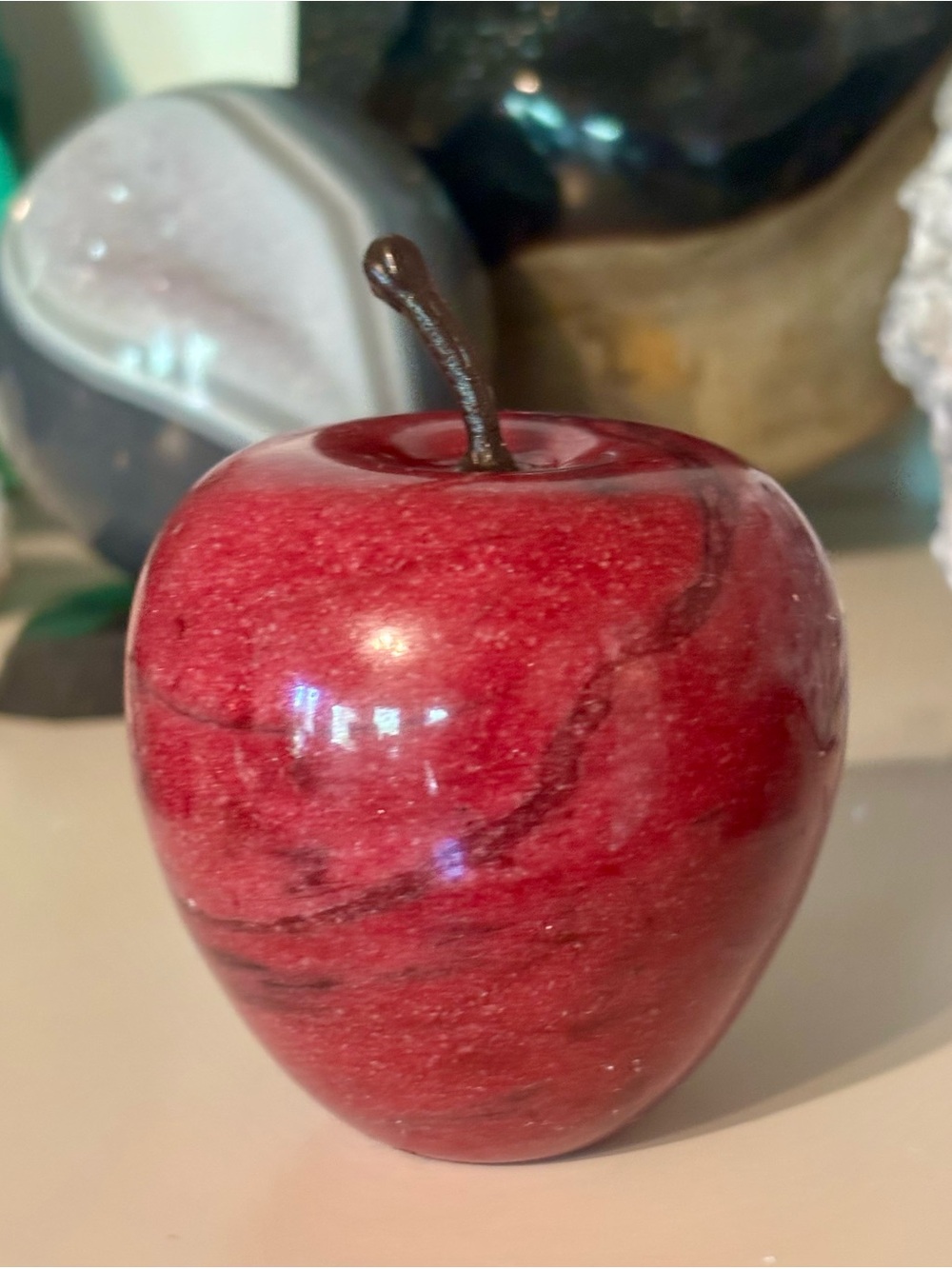 🍎💎 Red Aventurine Crystal Apple – Polished Natural Stone Carving 1 lb